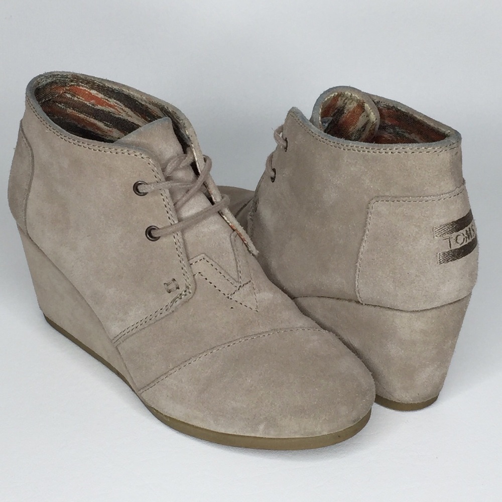 TOMS Desert Wedge Tan Suede Leather Heel Booties Size 8